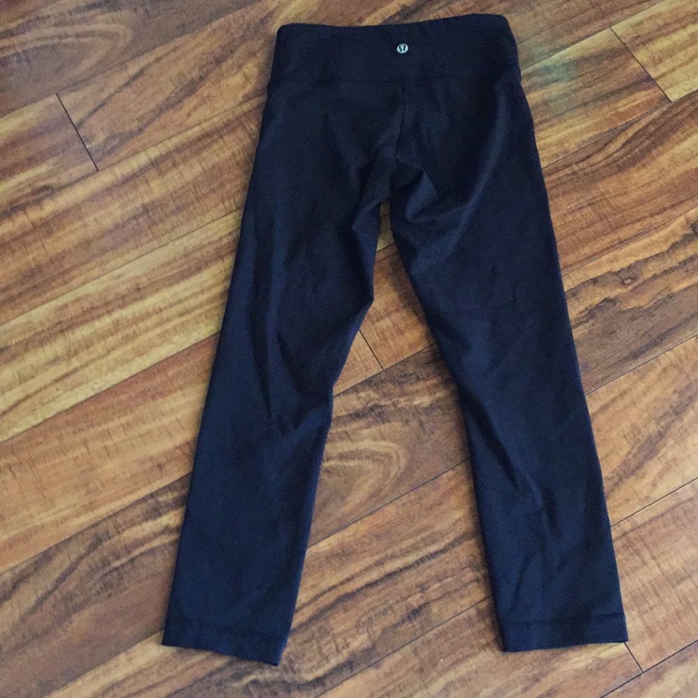 Lululemon Capri size 2 black
